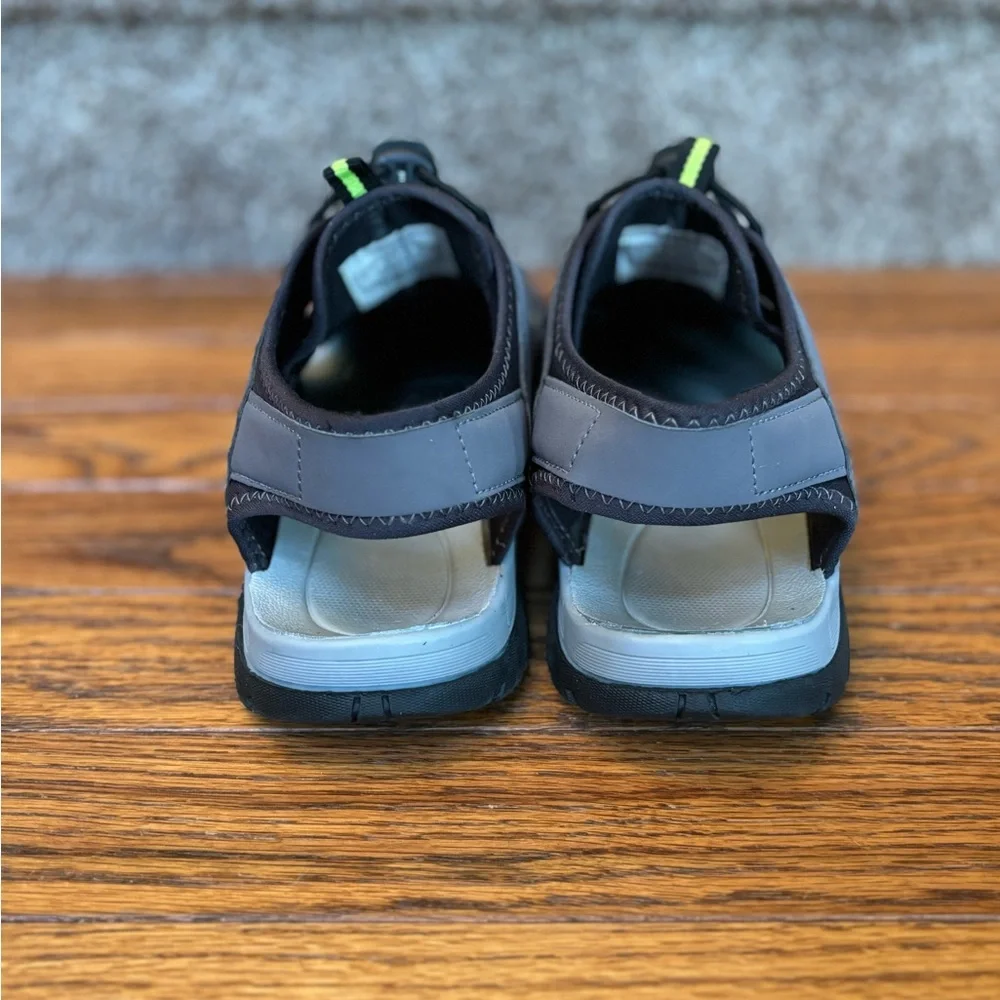 Kid’s ZeroXPosur Wallawa River Closed-Toe Sandals Size 5